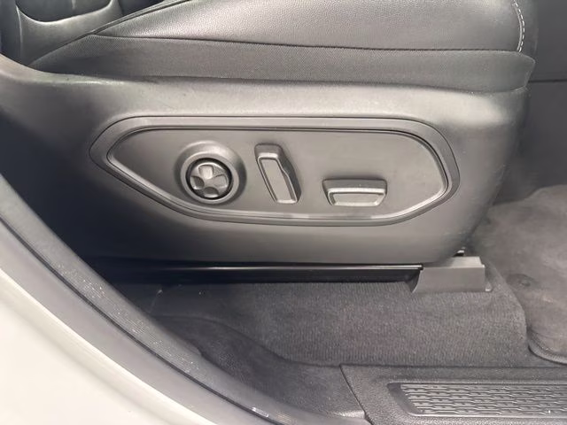 2023 Bright White Clearcoat Jeep Grand Cherokee Limited 4X4 SUV