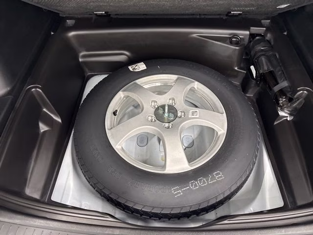 2023 Bright White Clearcoat Jeep Grand Cherokee Altitude X 4X4 SUV
