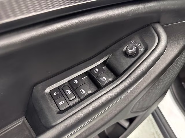 2023 Bright White Clearcoat Jeep Grand Cherokee Altitude X 4X4 SUV