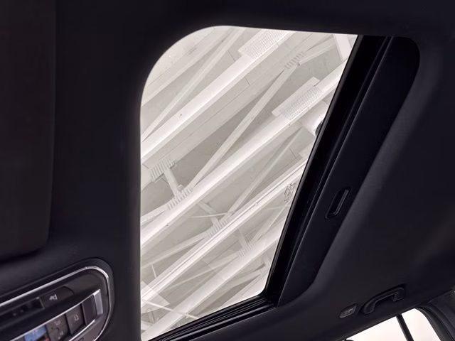 2023 Bright White Clearcoat Jeep Grand Cherokee Altitude X 4X4 SUV
