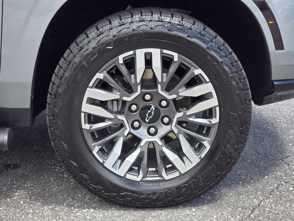 2025 Sterling Gray Metallic Chevrolet Tahoe Z71 4X4 SUV
