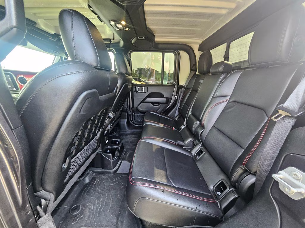 2020 Granite Crystal Metallic Clearcoat Jeep Gladiator Rubicon 4X4 Truck