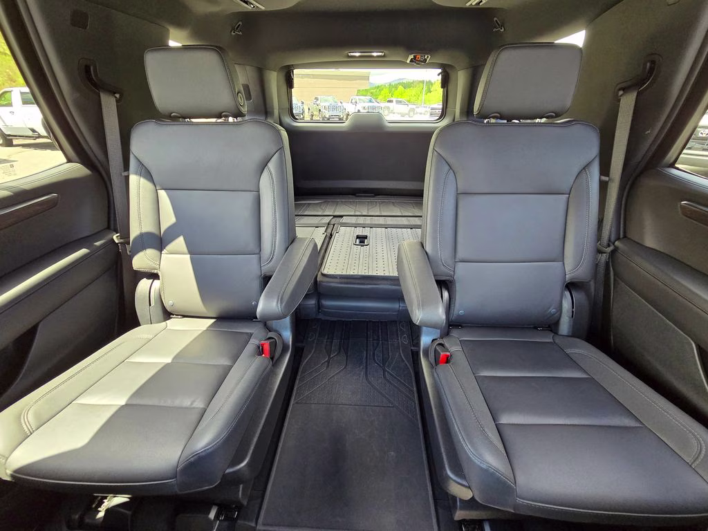 2025 Sterling Gray Metallic Chevrolet Tahoe Z71 4X4 SUV