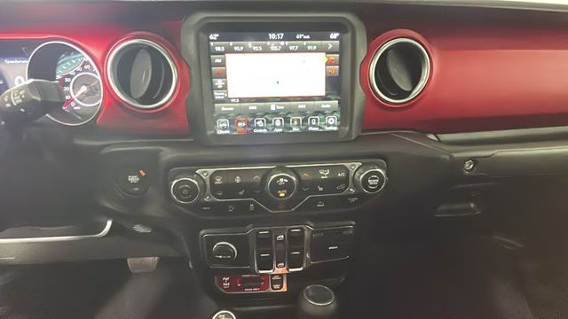2021 Black Clearcoat Jeep Gladiator Rubicon 4X4 Truck
