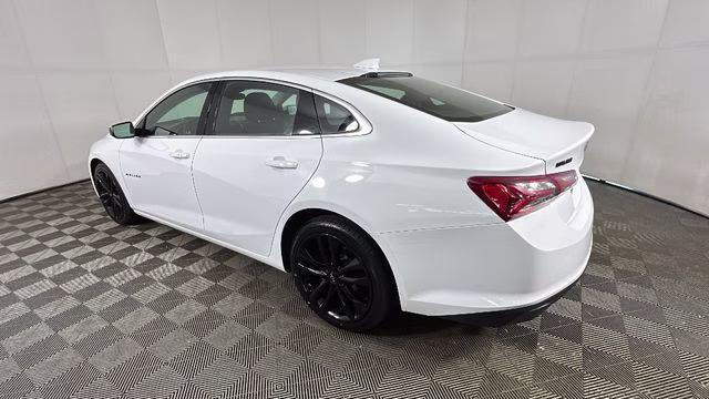 2023 Summit White Chevrolet Malibu LT FWD Sedan