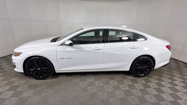 2023 Summit White Chevrolet Malibu LT FWD Sedan