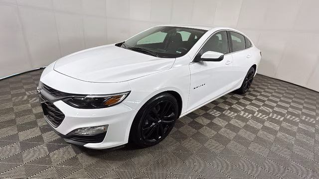 2023 Summit White Chevrolet Malibu LT FWD Sedan