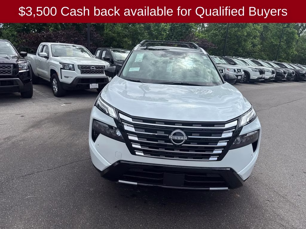 2026 Everest White Pearl/Super Black Nissan Rogue Platinum AWD SUV