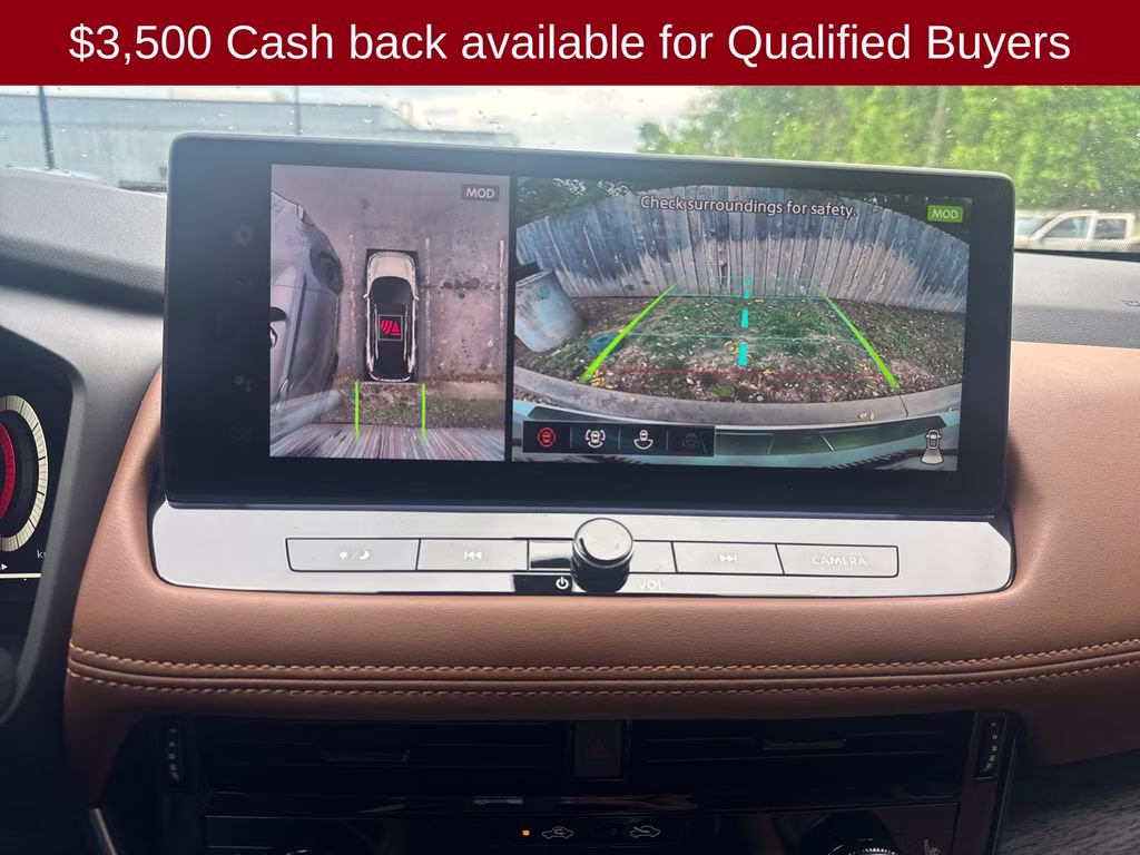 2026 Everest White Pearl/Super Black Nissan Rogue Platinum AWD SUV