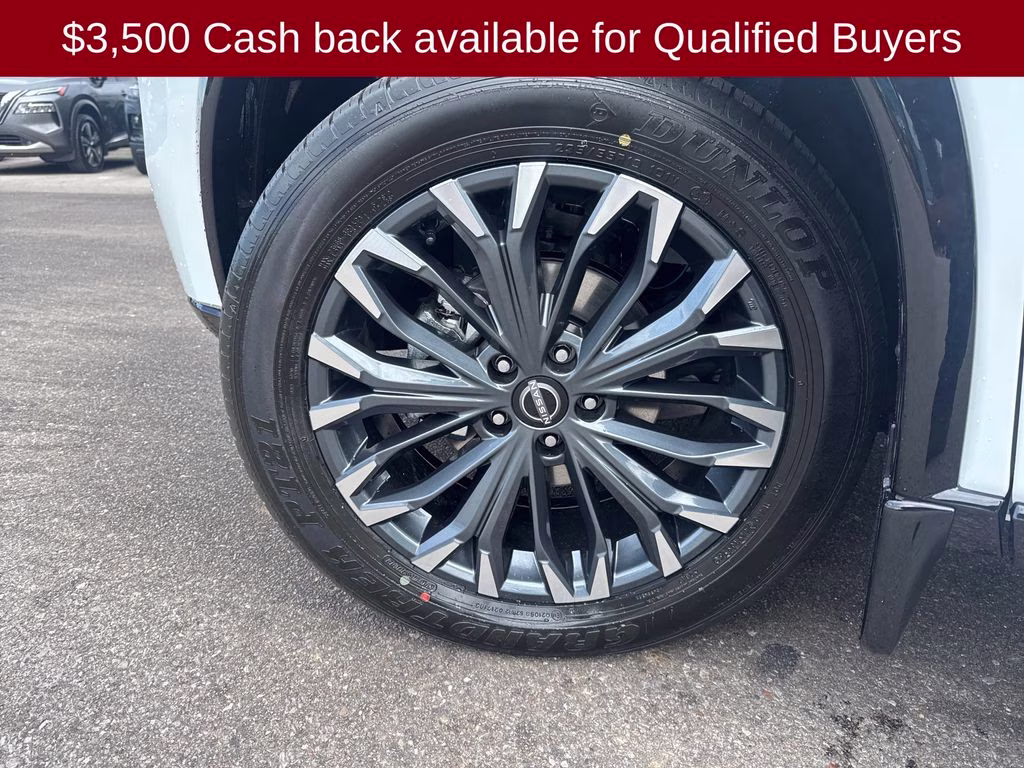 2026 Everest White Pearl/Super Black Nissan Rogue Platinum AWD SUV