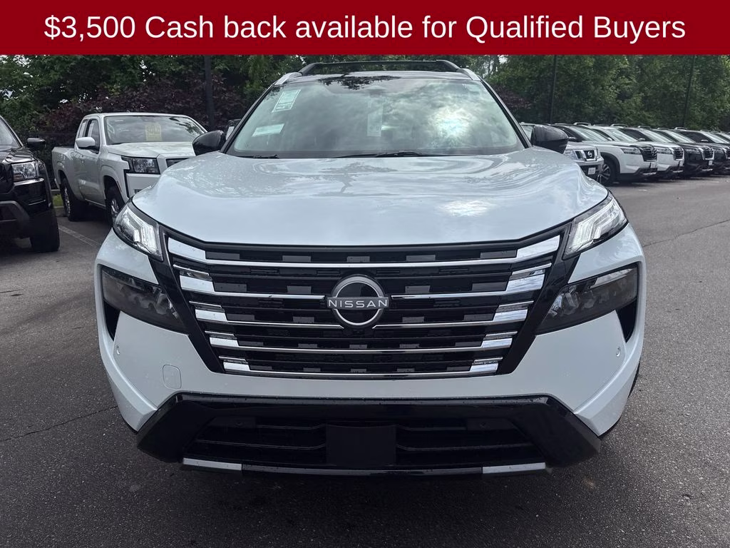 2026 Everest White Pearl/Super Black Nissan Rogue Platinum AWD SUV