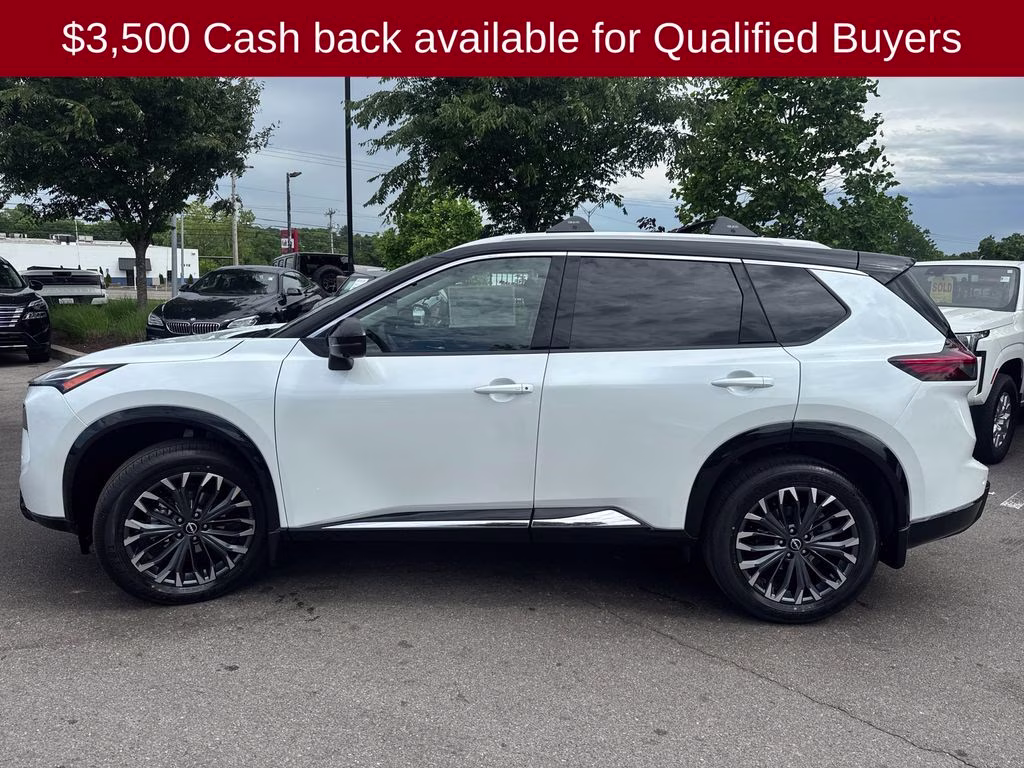2026 Everest White Pearl/Super Black Nissan Rogue Platinum AWD SUV