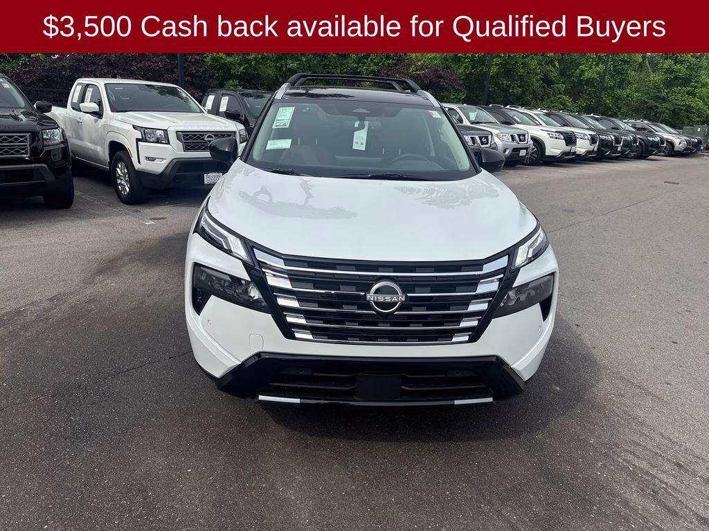 2026 Everest White Pearl/Super Black Nissan Rogue Platinum AWD SUV