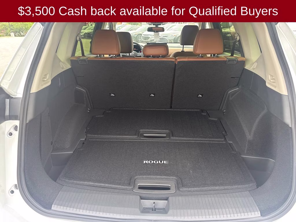 2026 Everest White Pearl/Super Black Nissan Rogue Platinum AWD SUV