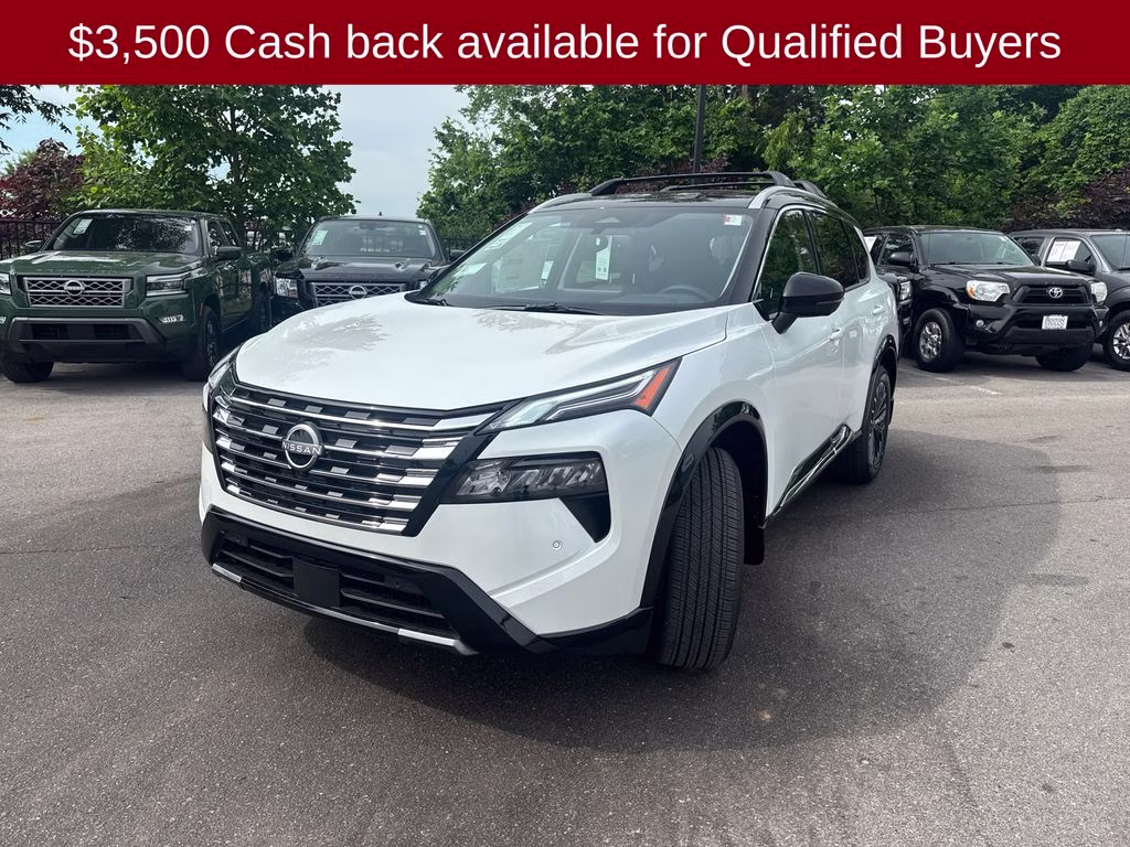 2026 Everest White Pearl/Super Black Nissan Rogue Platinum AWD SUV