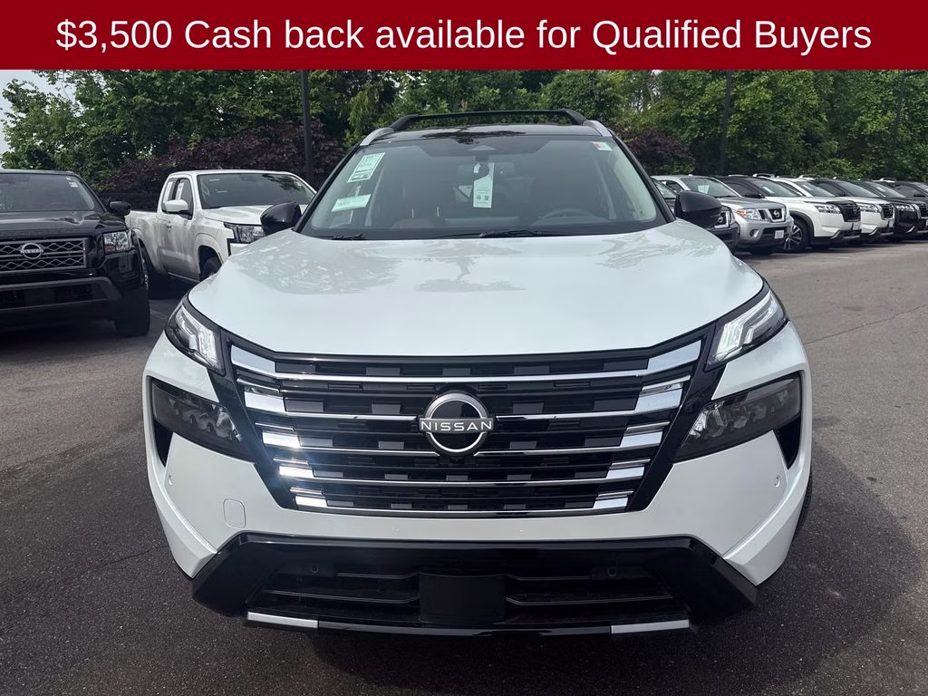 2026 Everest White Pearl/Super Black Nissan Rogue Platinum AWD SUV