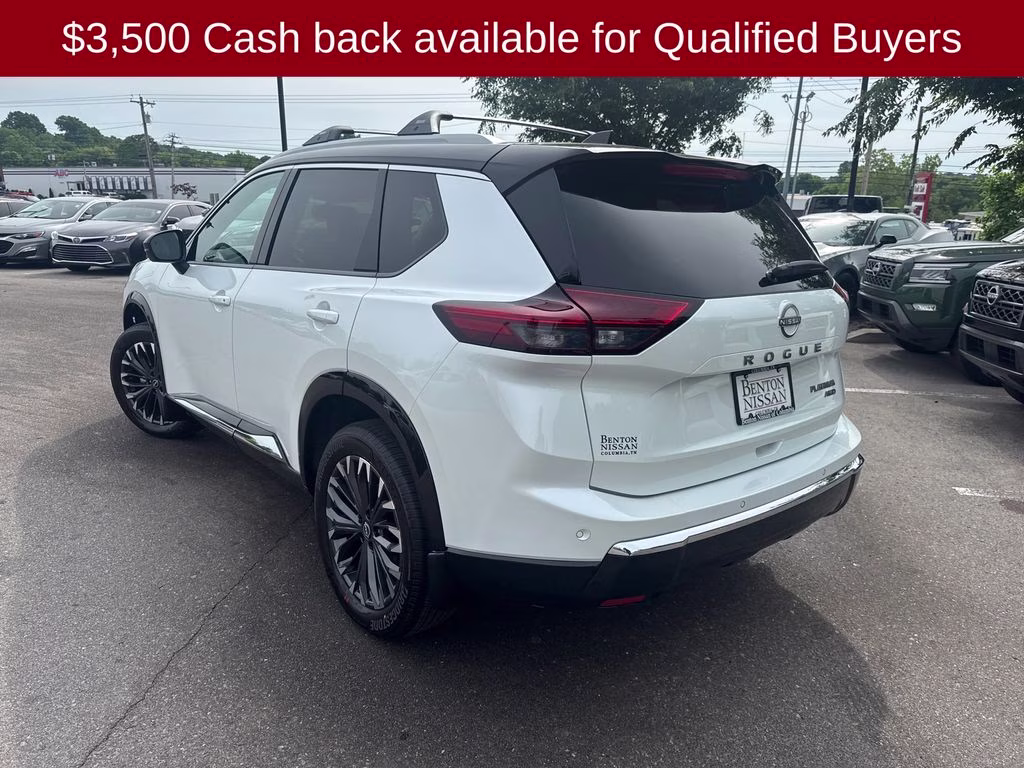 2026 Everest White Pearl/Super Black Nissan Rogue Platinum AWD SUV