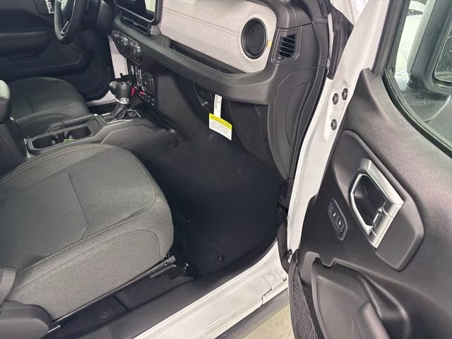 2026 Bright White Clearcoat Jeep Wrangler Willys 4X4 SUV