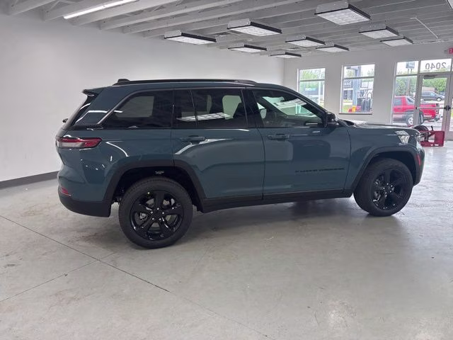 2026 Steel Blue Jeep Grand Cherokee Limited 4X4 SUV