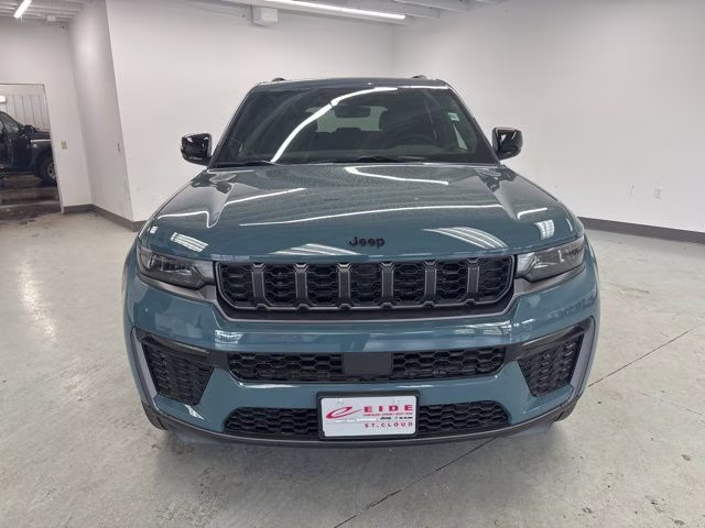 2026 Steel Blue Jeep Grand Cherokee Limited 4X4 SUV