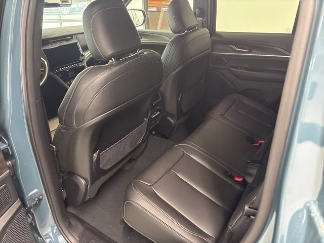 2026 Steel Blue Jeep Grand Cherokee Limited 4X4 SUV