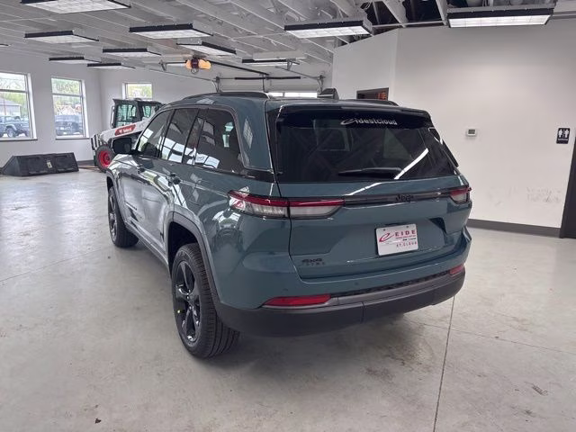 2026 Steel Blue Jeep Grand Cherokee Limited 4X4 SUV