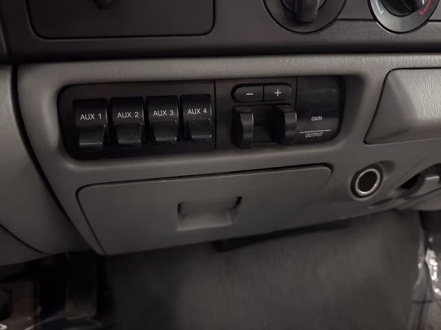 2005 Oxford White Clearcoat Ford Super Duty F-250 XLT 4X4 Truck