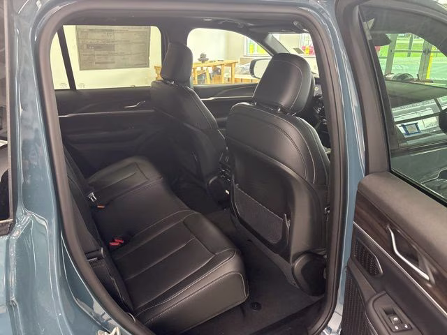 2026 Steel Blue Jeep Grand Cherokee Limited 4X4 SUV