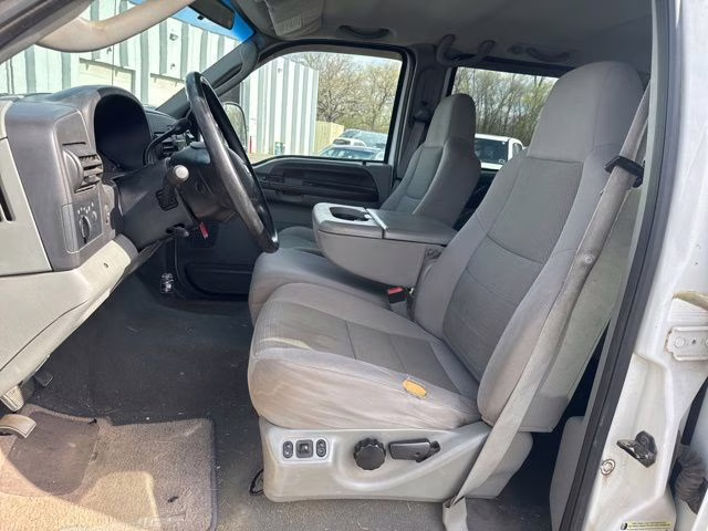 2005 Oxford White Clearcoat Ford Super Duty F-250 XLT 4X4 Truck