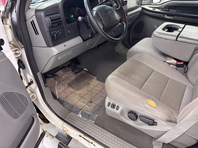 2005 Oxford White Clearcoat Ford Super Duty F-250 XLT 4X4 Truck