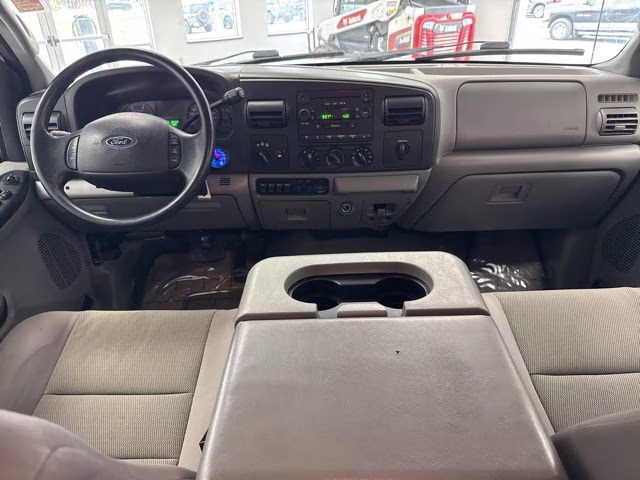 2005 Oxford White Clearcoat Ford Super Duty F-250 XLT 4X4 Truck