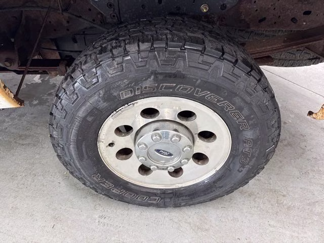 2005 Oxford White Clearcoat Ford Super Duty F-250 XLT 4X4 Truck