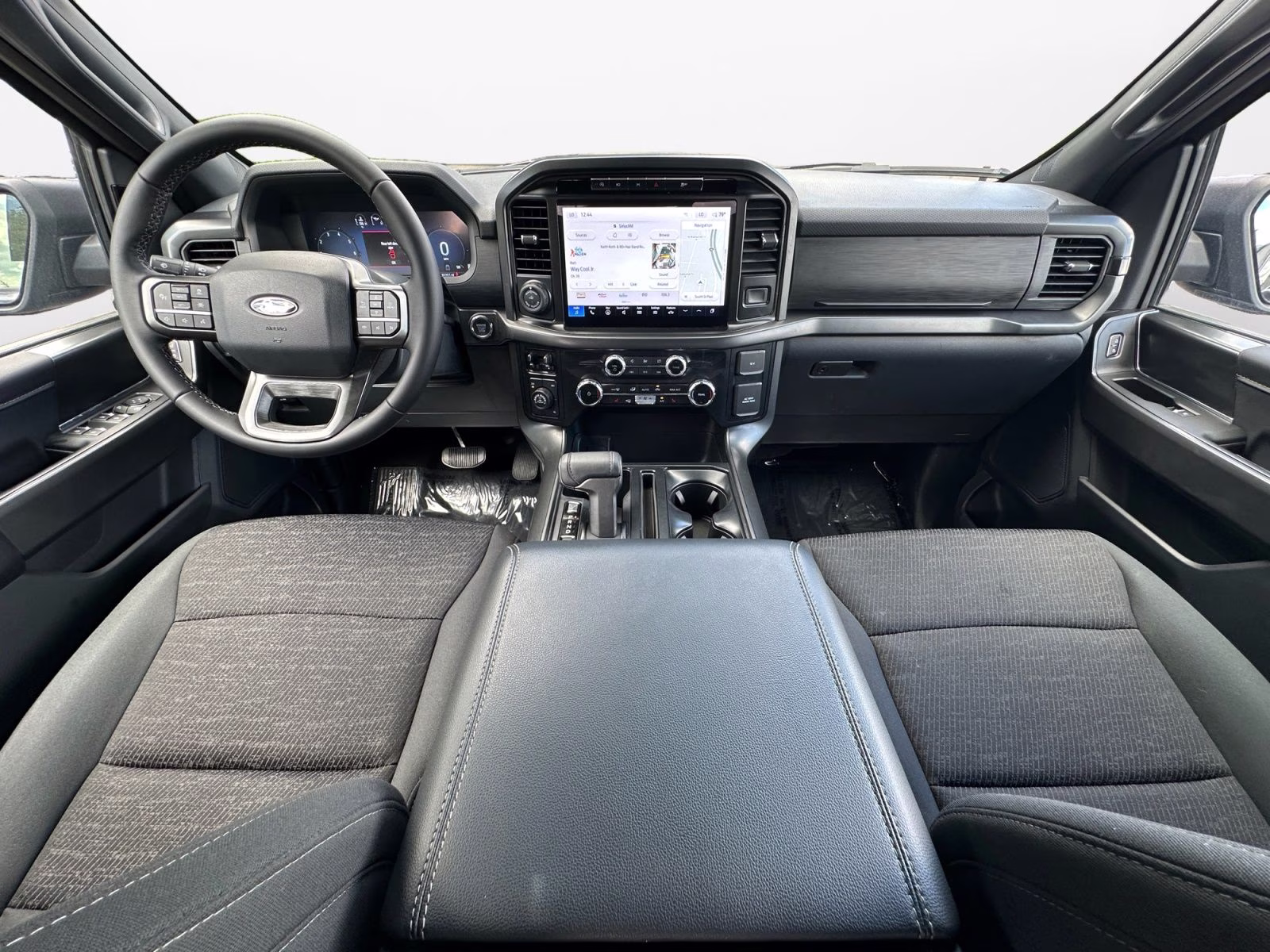 2024 Agate Black Metallic Ford F-150 XLT 4X4 Truck
