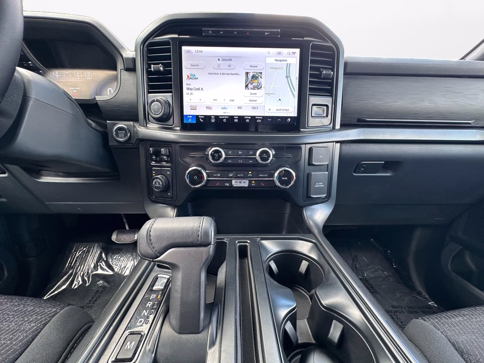 2024 Agate Black Metallic Ford F-150 XLT 4X4 Truck