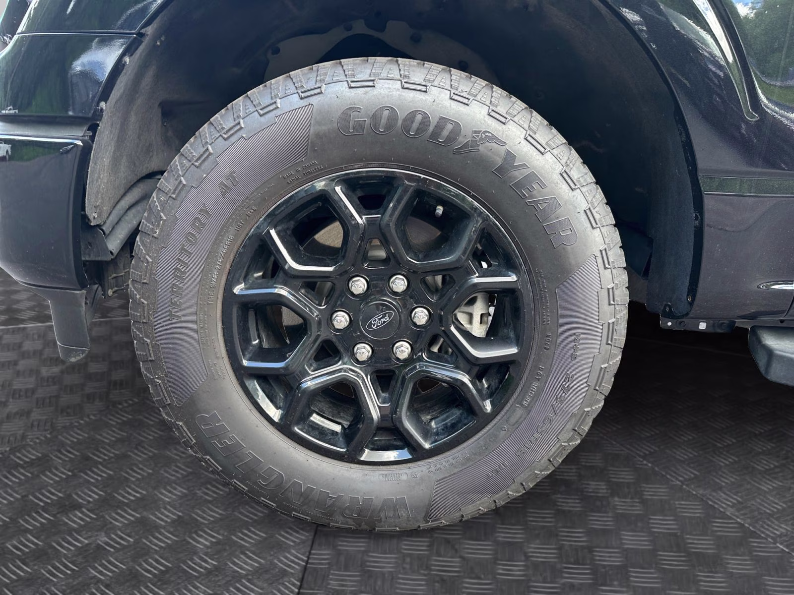 2024 Agate Black Metallic Ford F-150 XLT 4X4 Truck