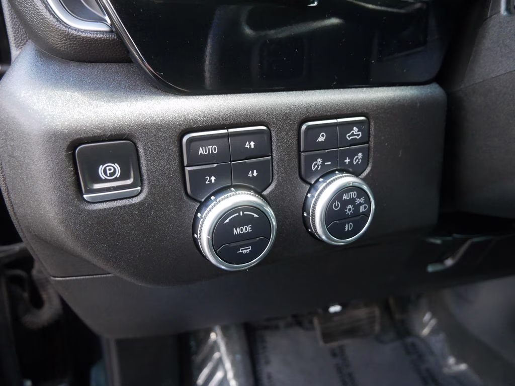 2025 Black GMC Sierra 2500HD SLT w/ Convenience Pckg 4X4 Truck