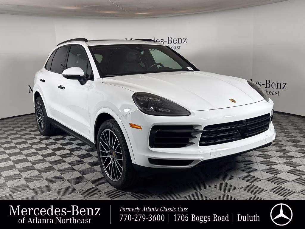 2021 Porsche Cayenne S's photo