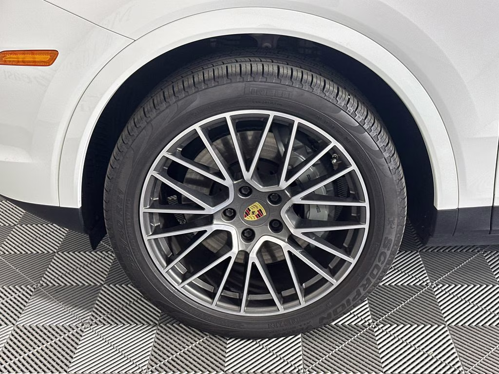 2021 White Porsche Cayenne S AWD SUV