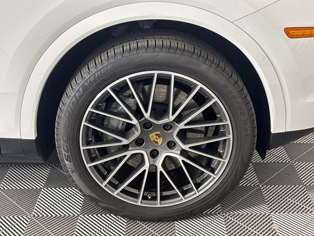 2021 White Porsche Cayenne S AWD SUV