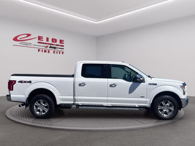 2016 White Platinum Metallic Tri-Coat Ford F-150 Lariat 4X4 Truck