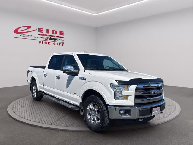 2016 White Platinum Metallic Tri-Coat Ford F-150 Lariat 4X4 Truck