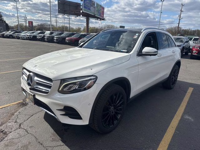 2018 Polar White Mercedes-Benz GLC GLC 300 AWD SUV