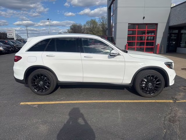 2018 Polar White Mercedes-Benz GLC GLC 300 AWD SUV