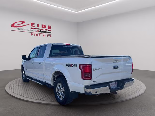 2016 White Platinum Metallic Tri-Coat Ford F-150 Lariat 4X4 Truck