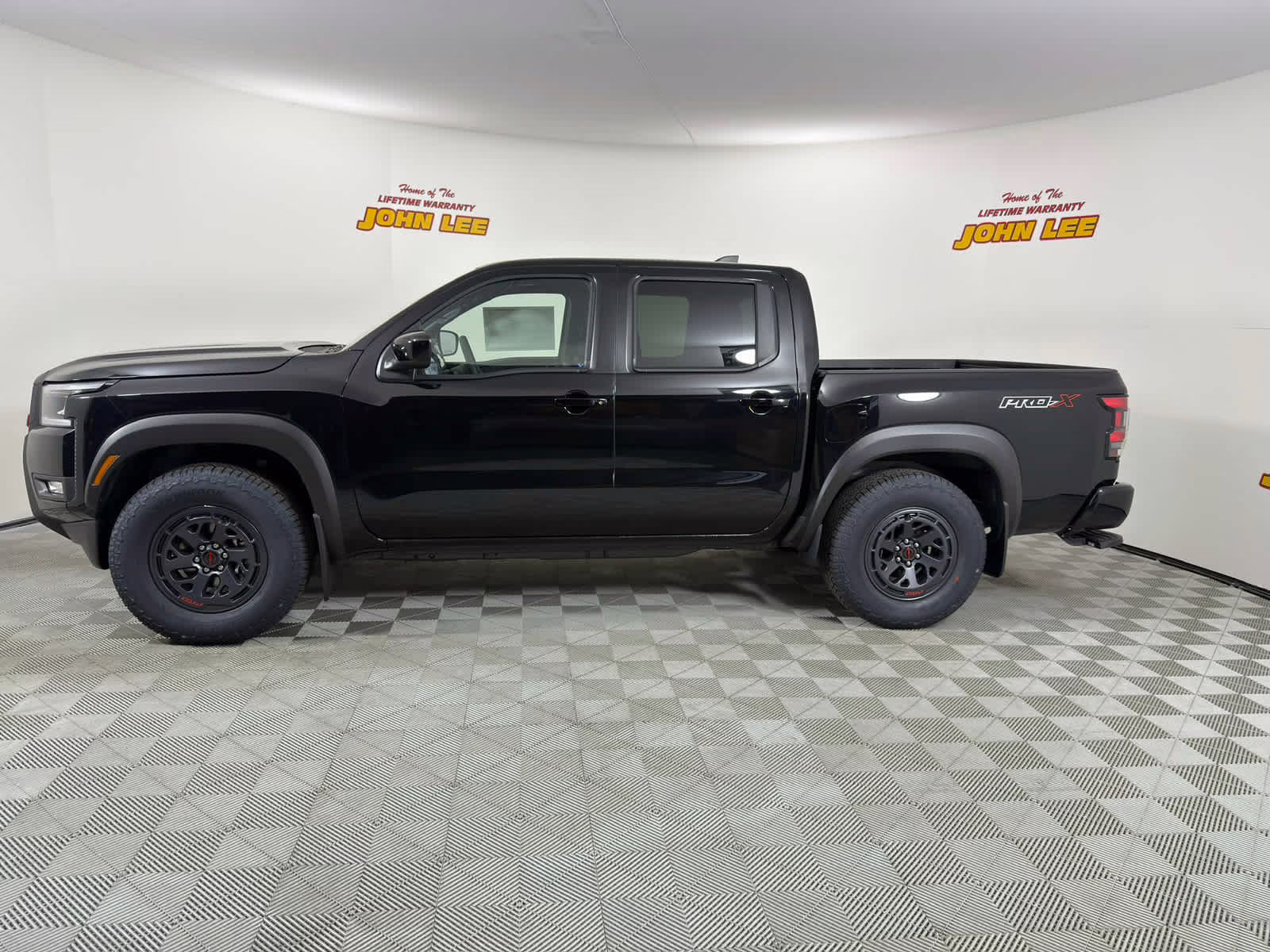 2026 Super Black Nissan Frontier PRO-X RWD Truck