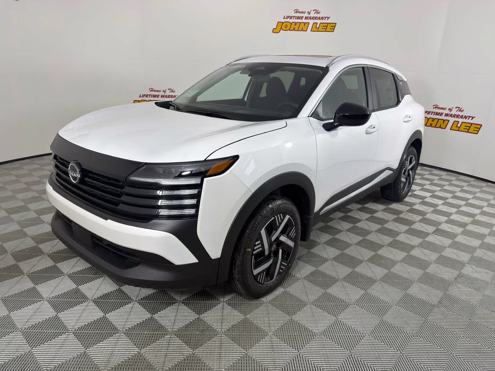 2026 Nissan Kicks 2.0 SV's photo