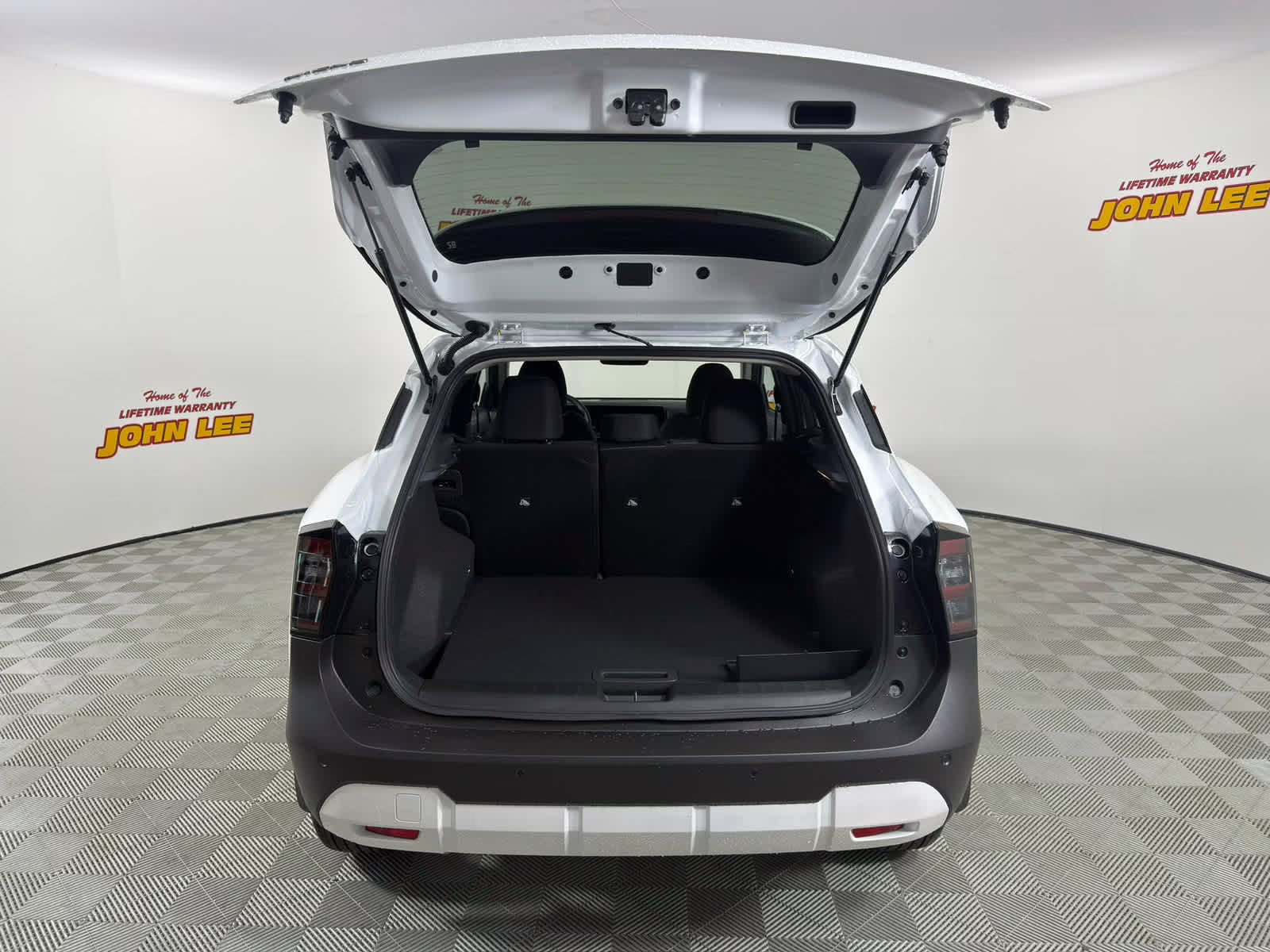 2026 Aspen White Tricoat Nissan Kicks SV FWD SUV