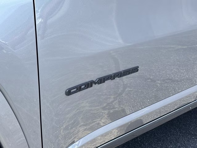 2023 Billet Silver Metallic Clearcoat Jeep Compass High Altitude 4X4 SUV