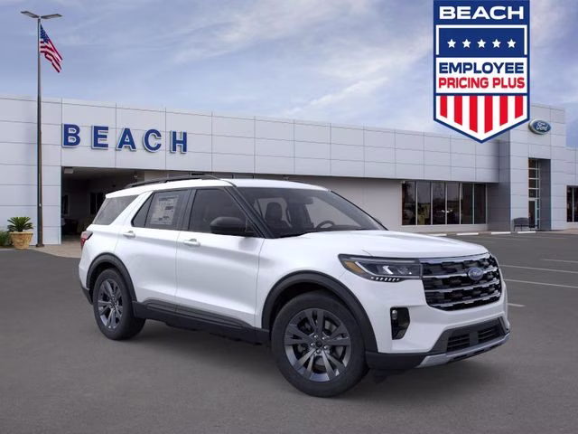 2026 Star White Metallic Tri-Coat Ford Explorer Active 4X4 SUV