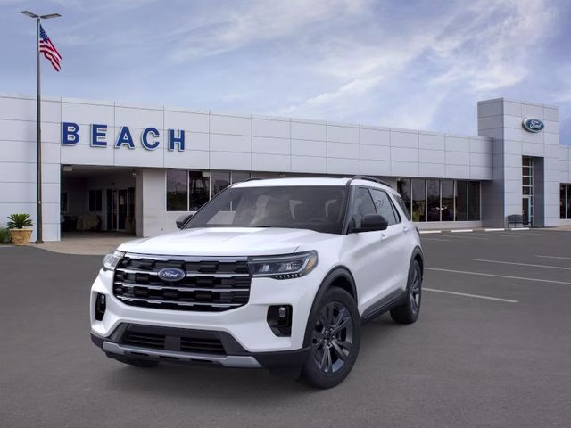 2026 White Ford Explorer Active 4X4 SUV